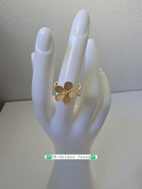 18K Real Gold Flower w/ Stone Ring 6